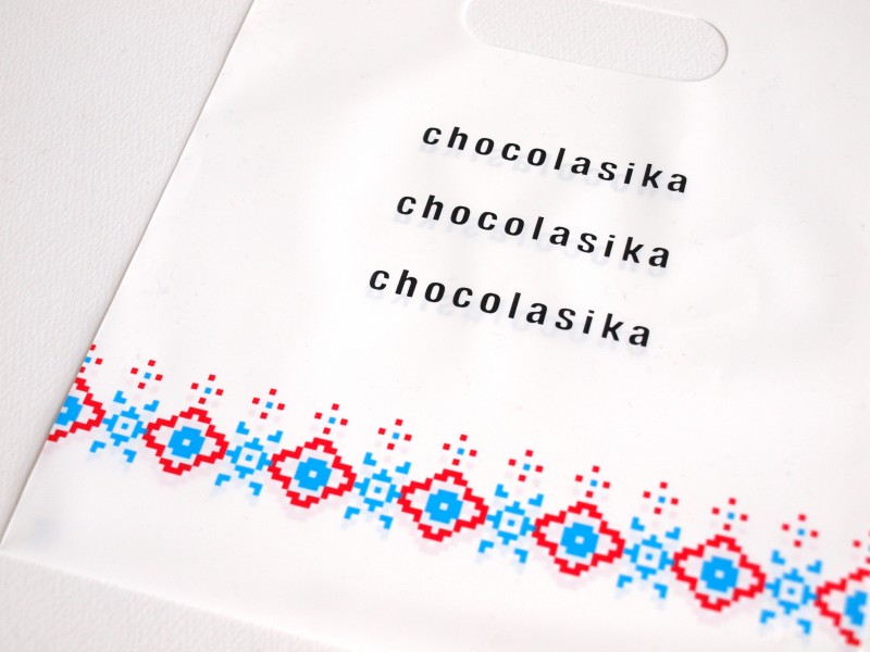 メリーチョコレートのバレンタインチョコ「ショコラーシカ」2015年パッケージ