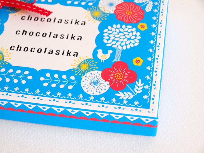 メリーチョコレートのバレンタインチョコ「ショコラーシカ」2015年パッケージ