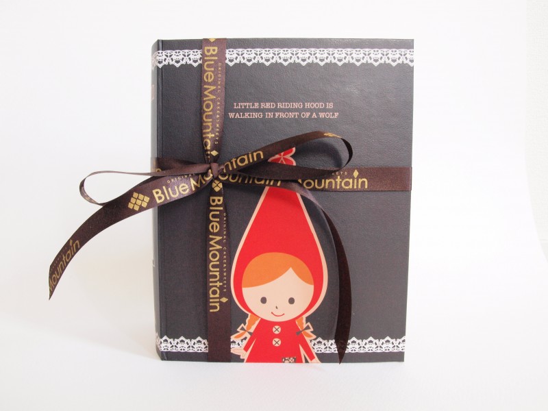 BlueMountain(ぶるうまうんてん)の本型パッケージのお菓子
