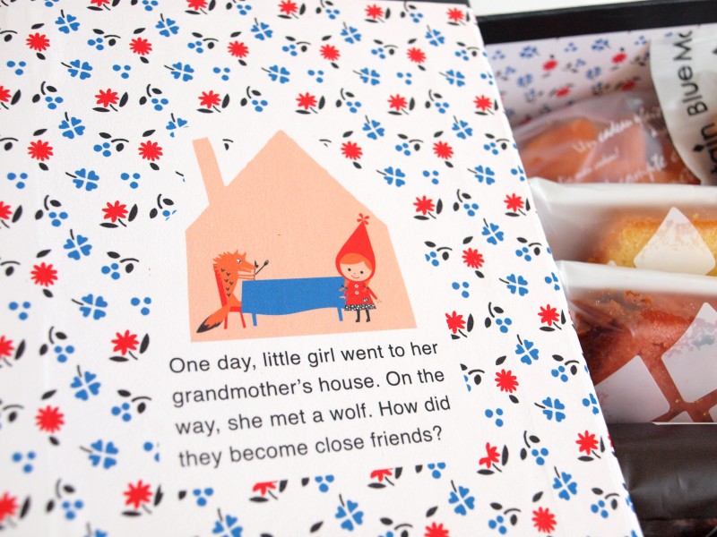 BlueMountain(ぶるうまうんてん)の本型パッケージのお菓子