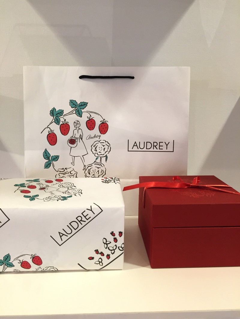 日本のグラフィックデザイン2015：AUDREY（オードリー）