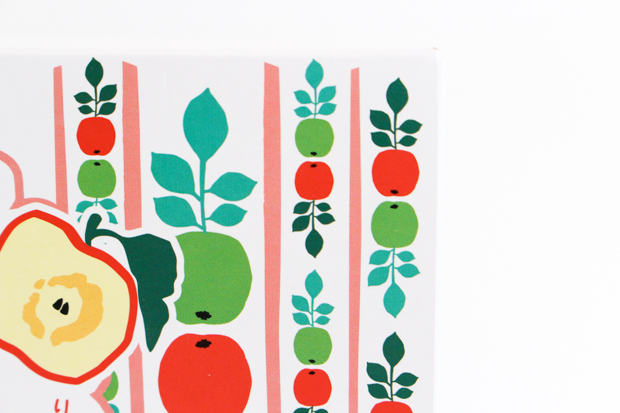 長野のおみやげ「りんごが香るクランチ」