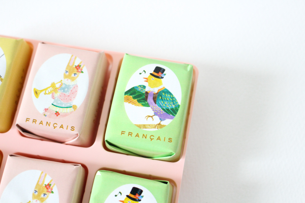 布川愛子さんがイラストを描くフランセのホワイトデー限定パッケージ