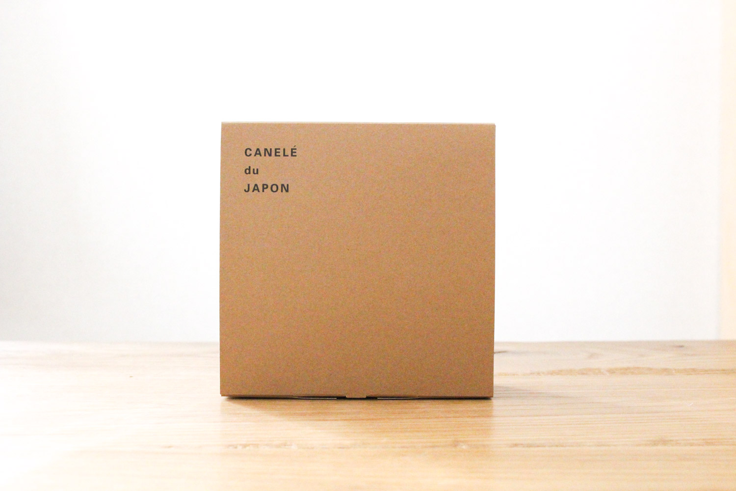 カヌレ堂のパイナップルケーキ