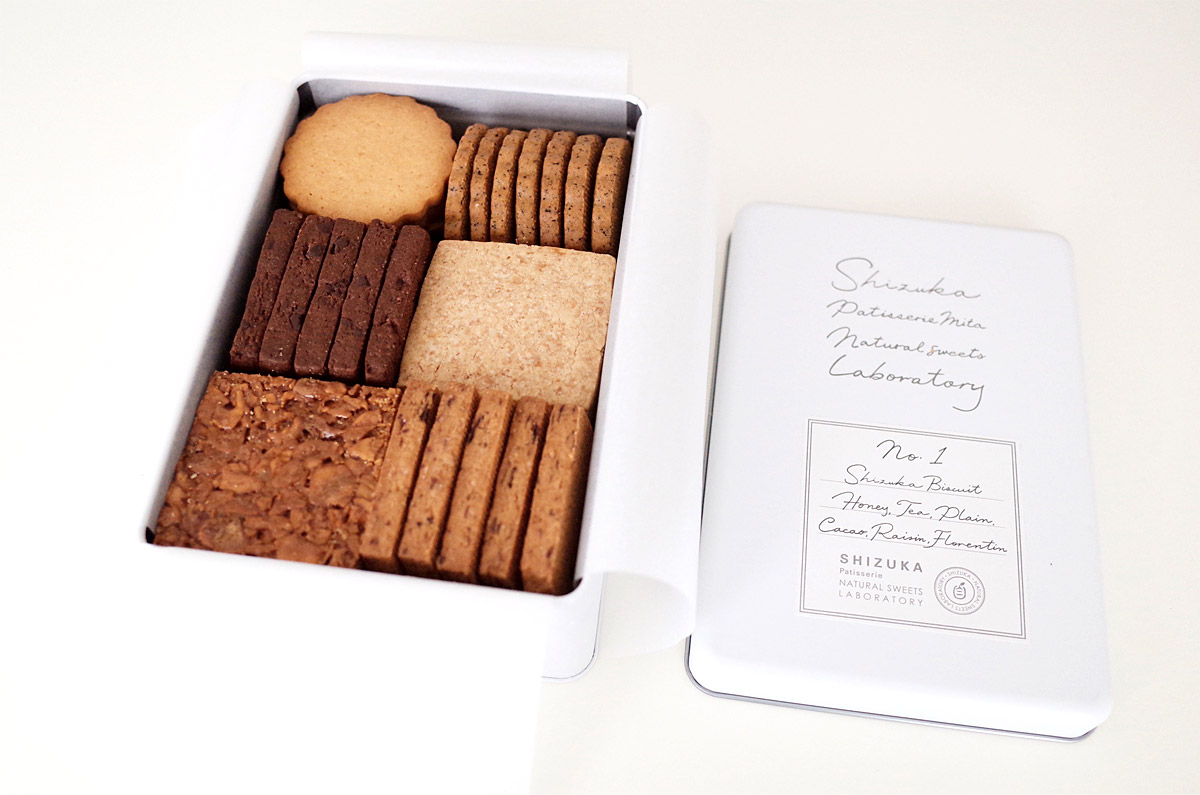 シヅカ洋菓子店のクッキー缶〈No.1 SHIZUKA BISCUIT〉