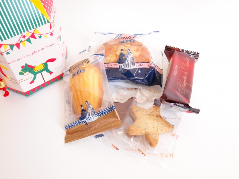霧笛楼（むてきろう）のメリーゴーランド型パッケージのお菓子
